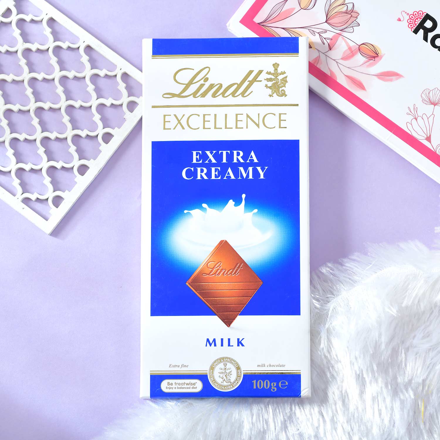 Bhaidooj Kalava With Lindt Chocolate Bar