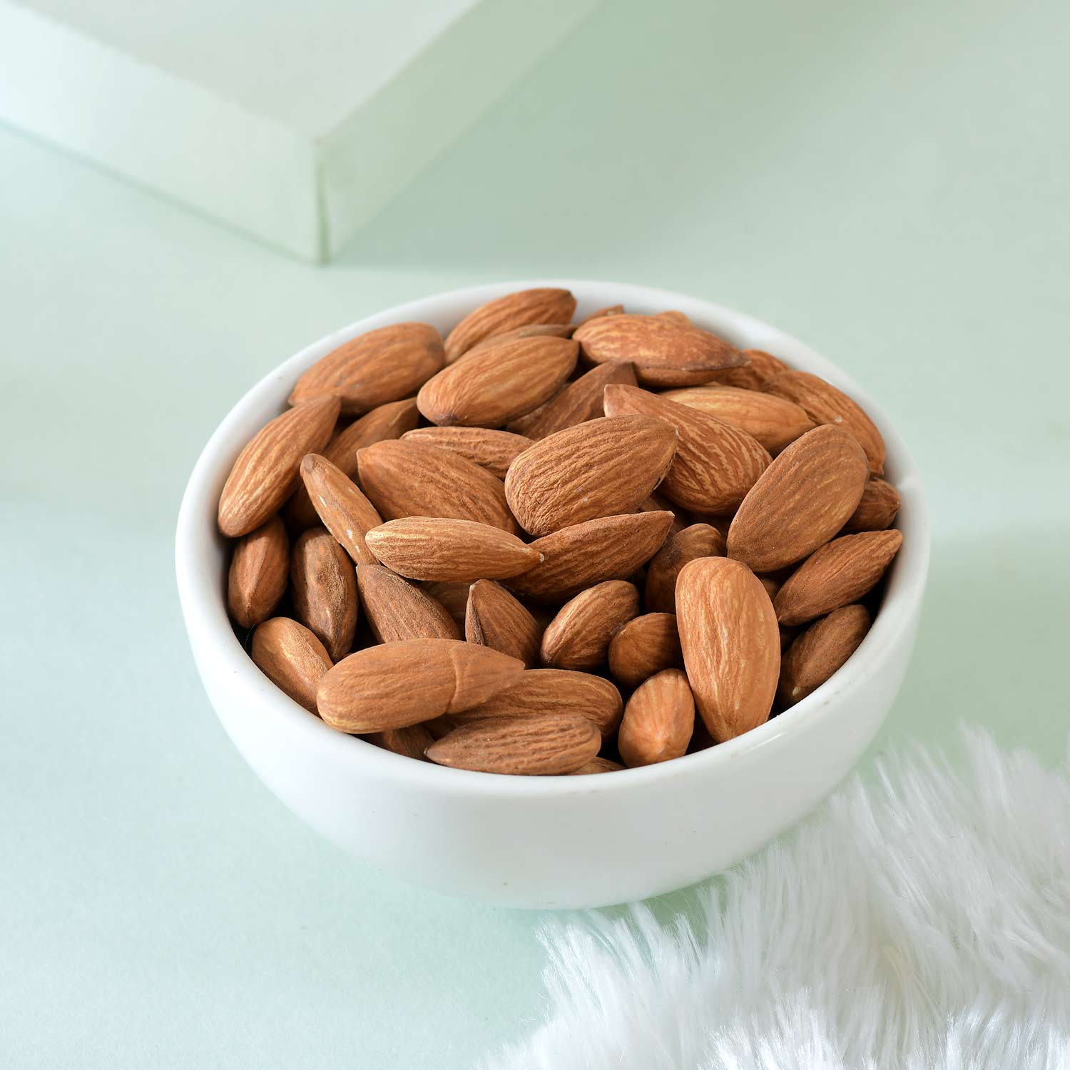 Bhaidooj Kalava With Ferrero & Almonds