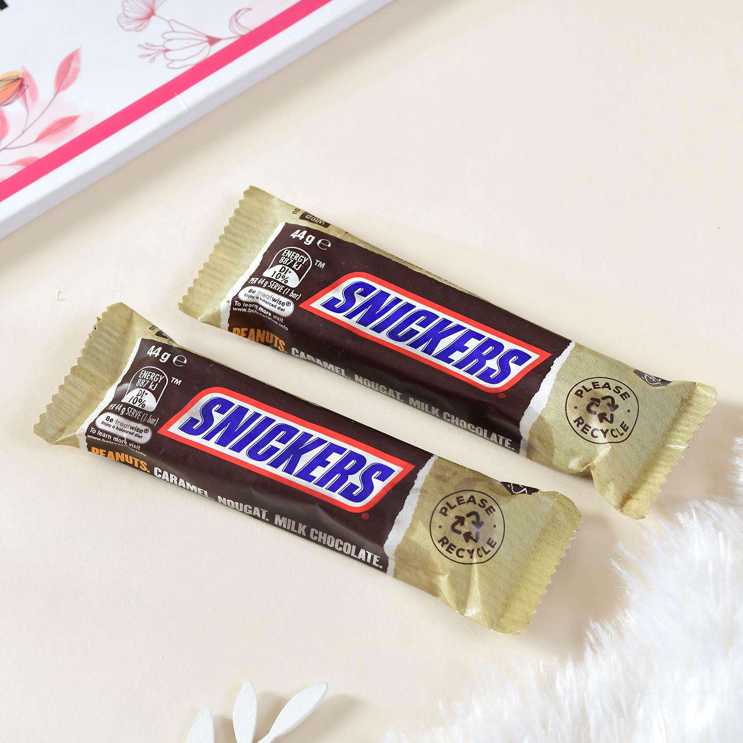 Beautiful Bhai Bhatija Rakhi Set With Snickers Chocolates