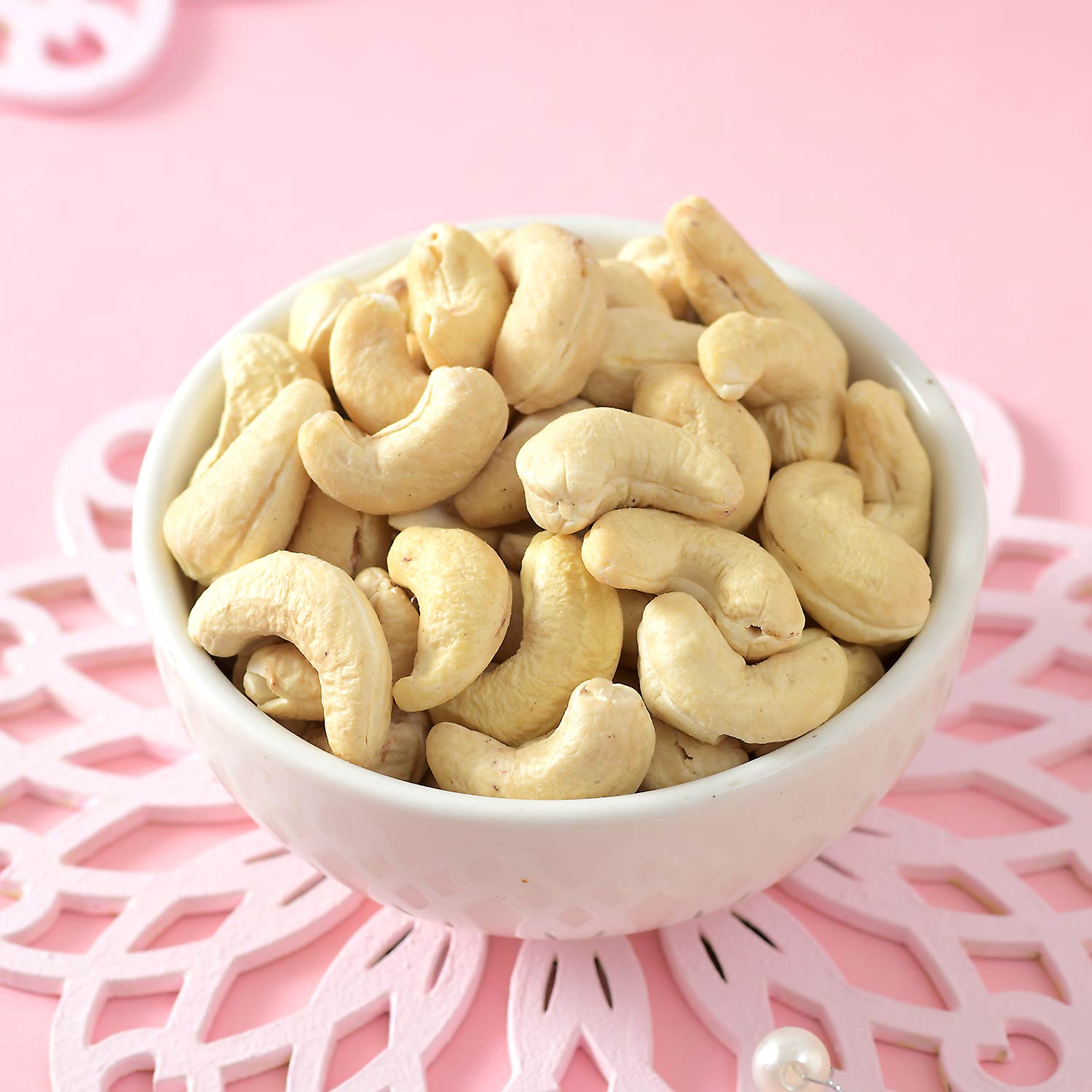 Celebration Sweets N Nut Hamper