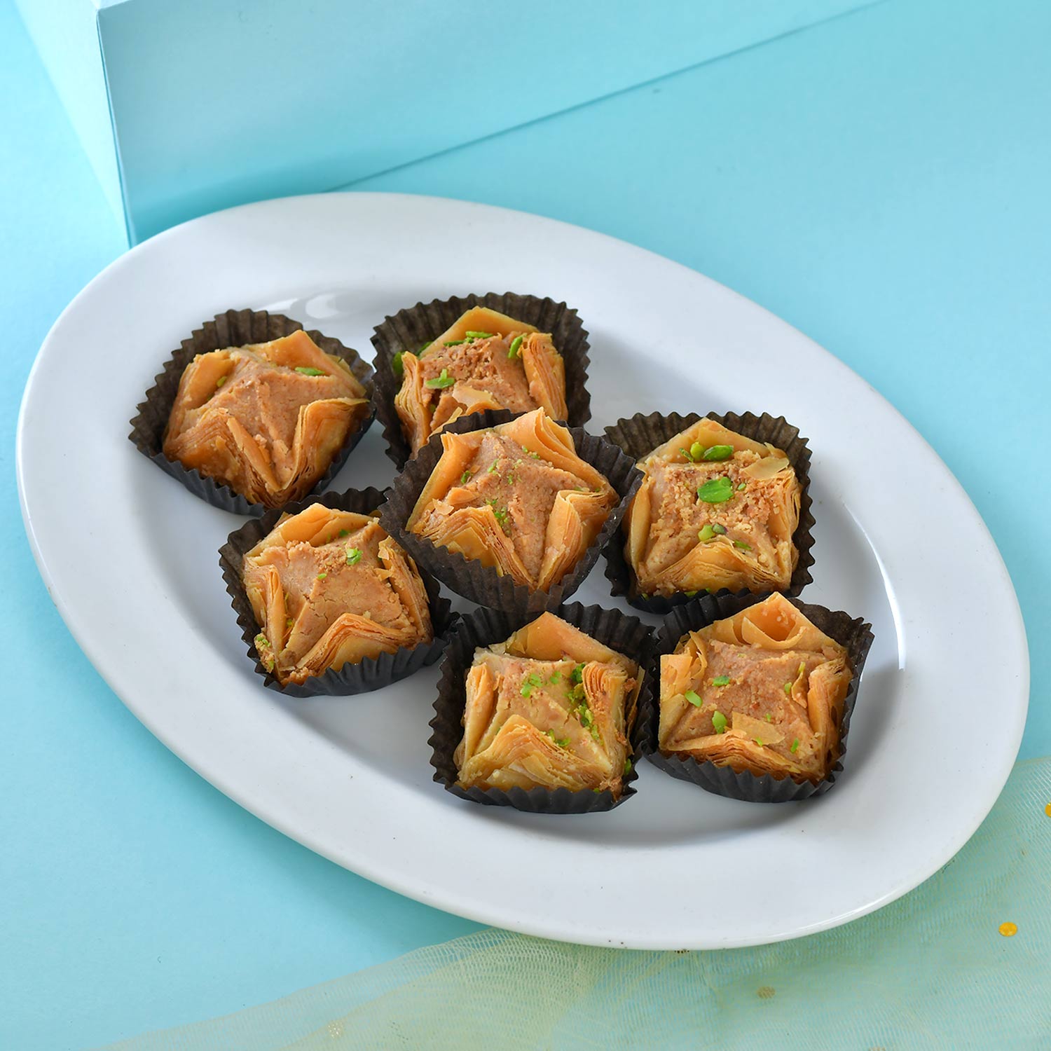 Personalized  Ramadan Hamper With Baklava and Pistachios