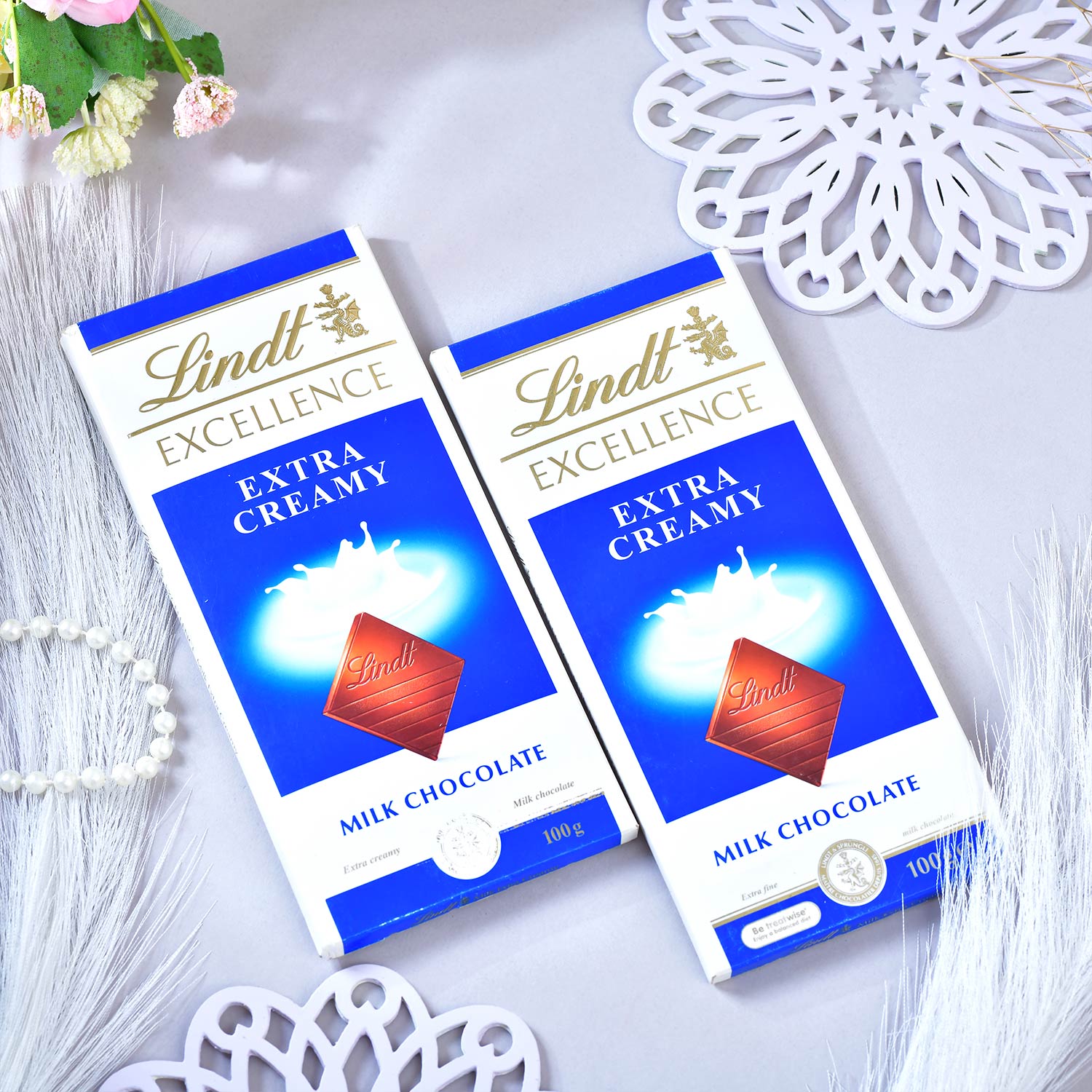 Four Family Rakhi Set With Lindt Chocolates